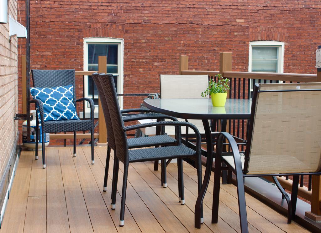 Mtlvacationrentals-The Mtlvr Kisses Montreal Zewnętrze zdjęcie